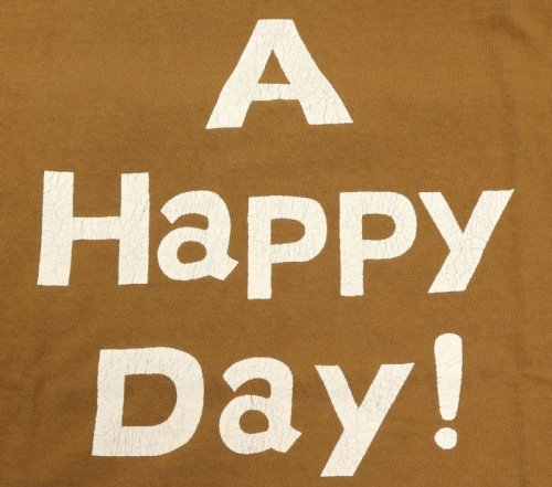 他の写真3: 「UES/ウエス」A HAPPY DAY! プリントTシャツ【マスタード】