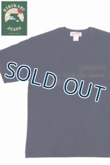 「KIRIKABU JEANS/キリカブジーンズ」OITA プリントTシャツ【ネイビー×ブラック】