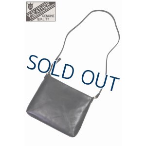 画像1: 「Y'2 LEATHER/Y'2レザー」ナチュラルスカーホース サコッシュバッグ【ブラック】
