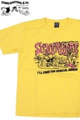 「STUDIO D'ARTISAN/ステュディオ・ダ・ルチザン」SOMEWHERE プリントＴシャツ【イエロー】