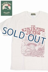 「KIRIKABU JEANS/キリカブジーンズ」KINOKO プリントTシャツ【グレージュ×レッド】