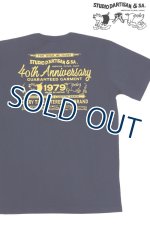 画像: 「STUDIO D'ARTISAN/ステュディオ・ダ・ルチザン」40周年限定プリントＴシャツ【ネイビー】