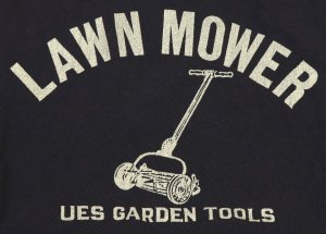 画像: 「UES/ウエス」LAWN MOWER プリントTシャツ【ネイビー】